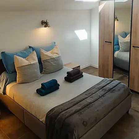 Résidence les Seigneurs T1 en Duplex 50 m2 Gréoux-les-Bains Esterno foto